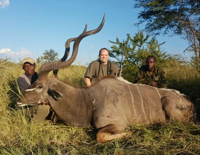 10-Day Grand Northern Concessions Circuit Hunting Safari